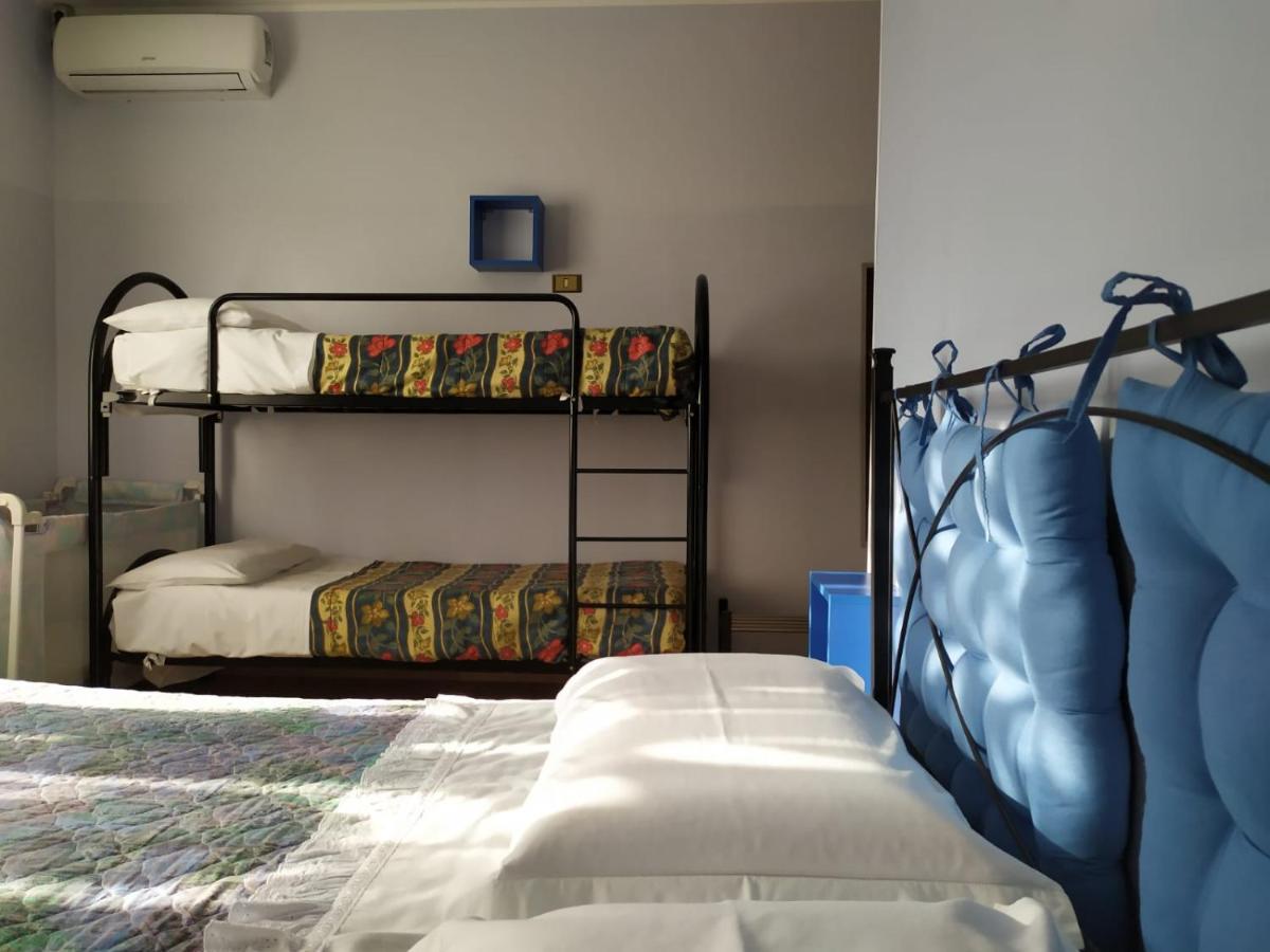 B&B La Casa Di Angelica Roseto Degli Abruzzi Bagian luar foto
